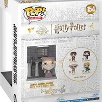 Funko POP! Deluxe Albus Dumbledore with Hog's Head Inn Harry Potter #154
